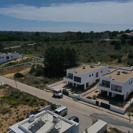 Villa Cairnvillas: Terra C39 - Luxury With Private Swimming Pool Near