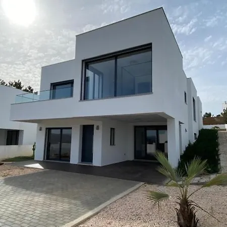 Villa Cairnvillas: Terra C39 - Luxury With Private Swimming Pool Near